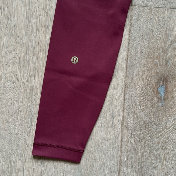 NWT wunder train tight 24" size XS red merlot lululemon - Picture 9 of 15